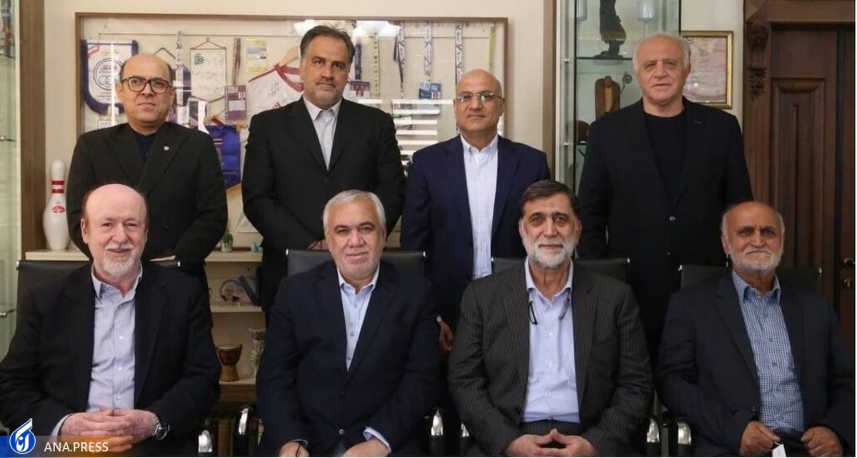 فتحاللهزاده با کنایه به آجورلو: بمبی که ترکاندی در خود باشگاه ترکید و کلی بدهی به بار آورد!