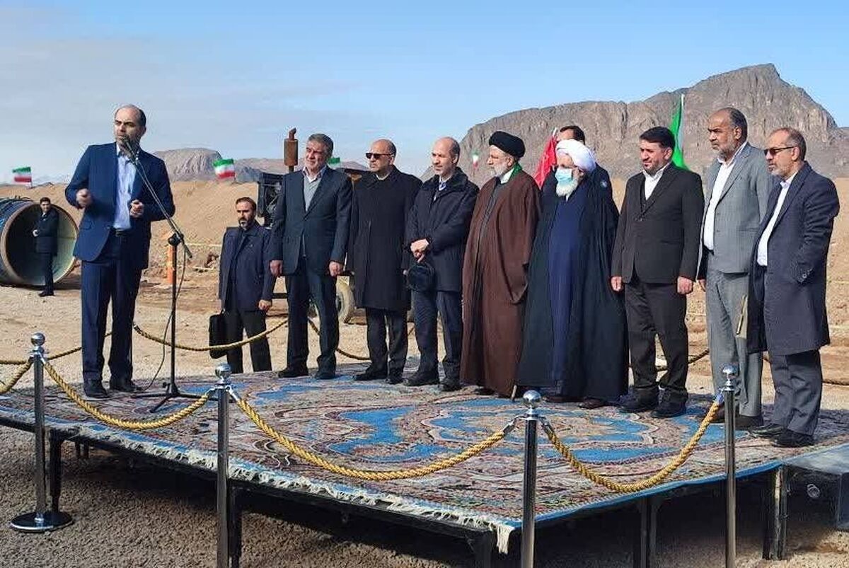 عملیات اجرایی خط دوم انتقال آب خلیجفارس به یزد و فلات مرکزی آغاز شد