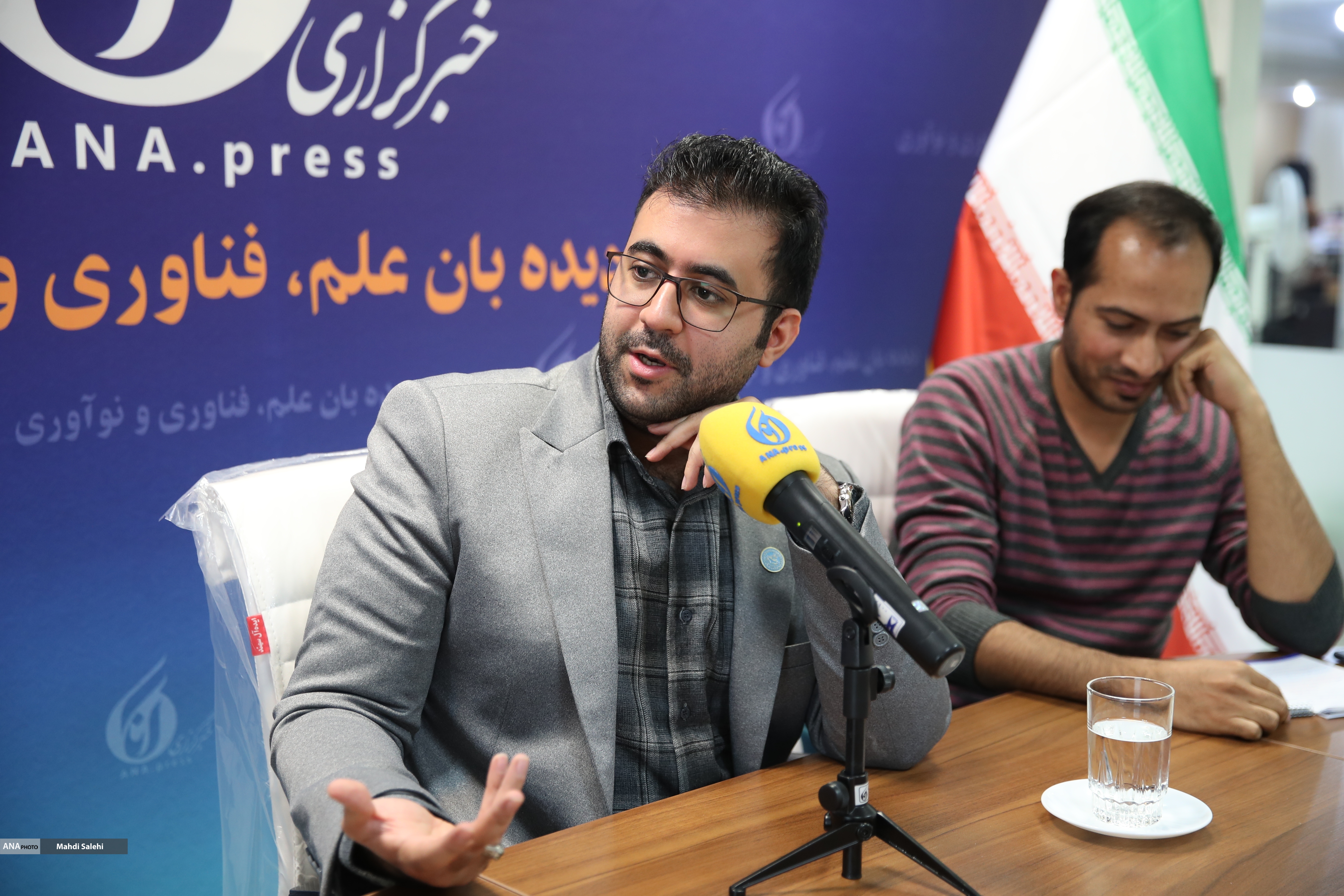 رویه جاری چاپ مقاله؛ عامل تقویت دیپلماسی علمی یا مانع افزایش خلاقیت؟+فیلم رویه جاری چاپ مقاله؛ عامل تقویت دیپلماسی علمی یا مانع افزایش خلاقیت؟+فیلم