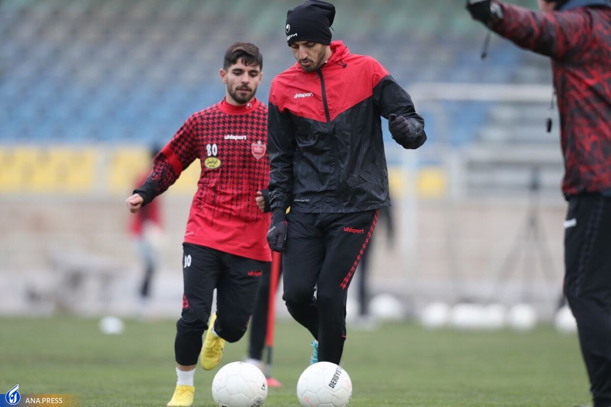 2 بازیکن پرسپولیس زیر نظر پزشک تمرین کردند