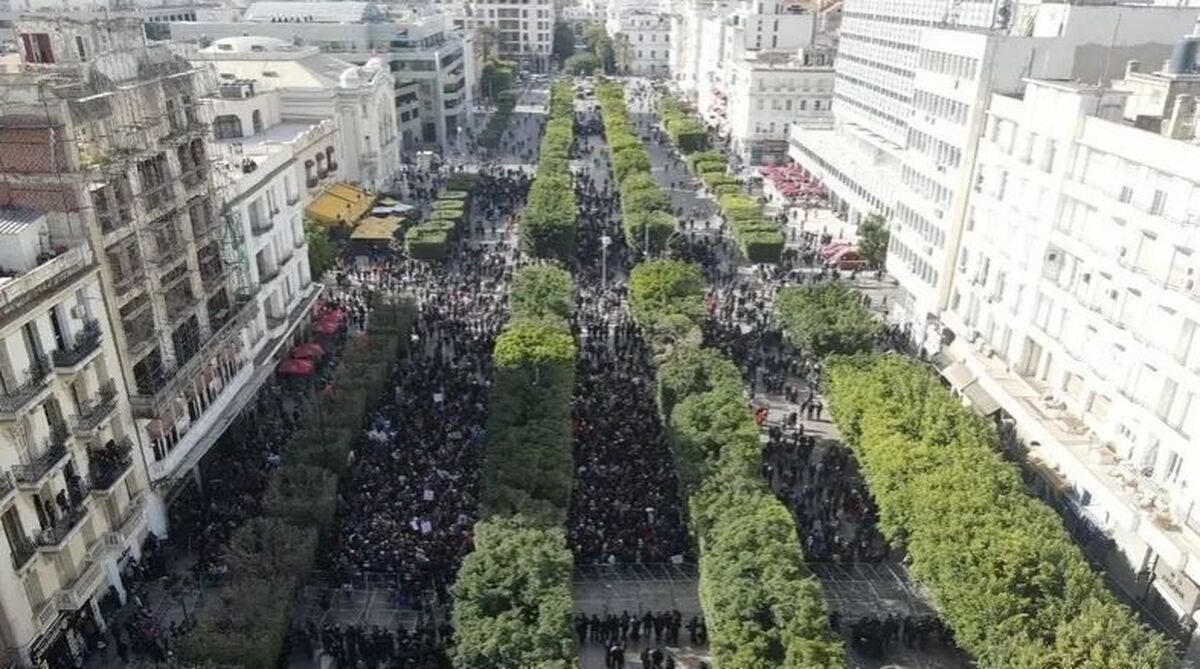 تونسیها خواستار برگزاری انتخابات زودهنگام شدند