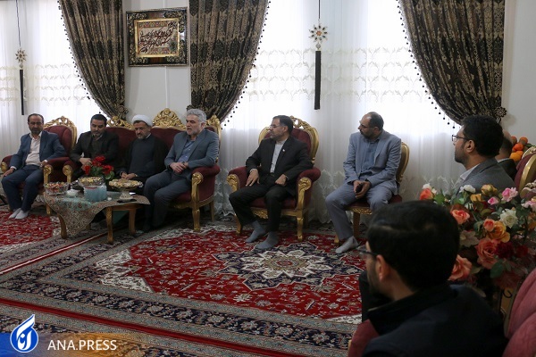 روحیه امید و شکیبایی مادران و همسران شهید مایه پشتکار مسئولان است