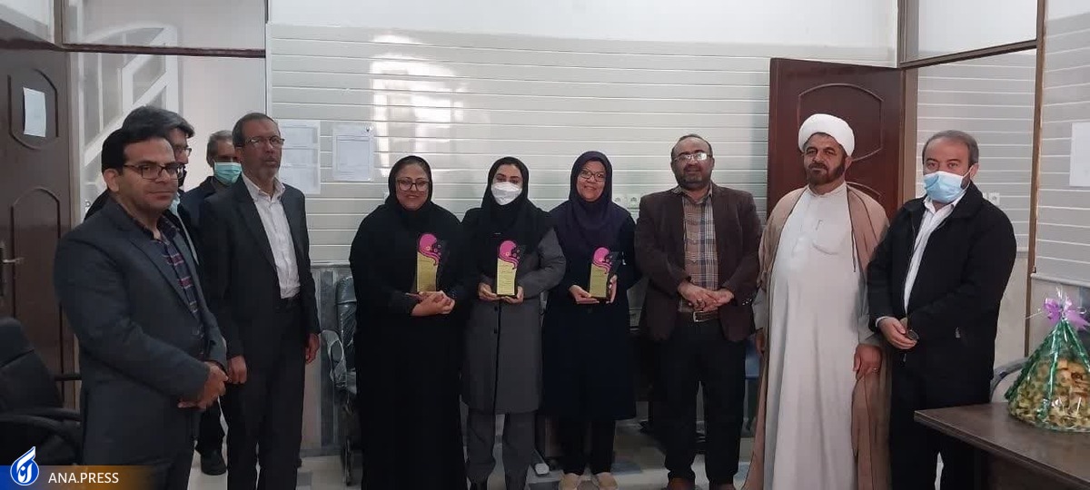 تلاش رسانههای اُختاپوسی برای کمرنگ کردن نقش زنان در جامعه