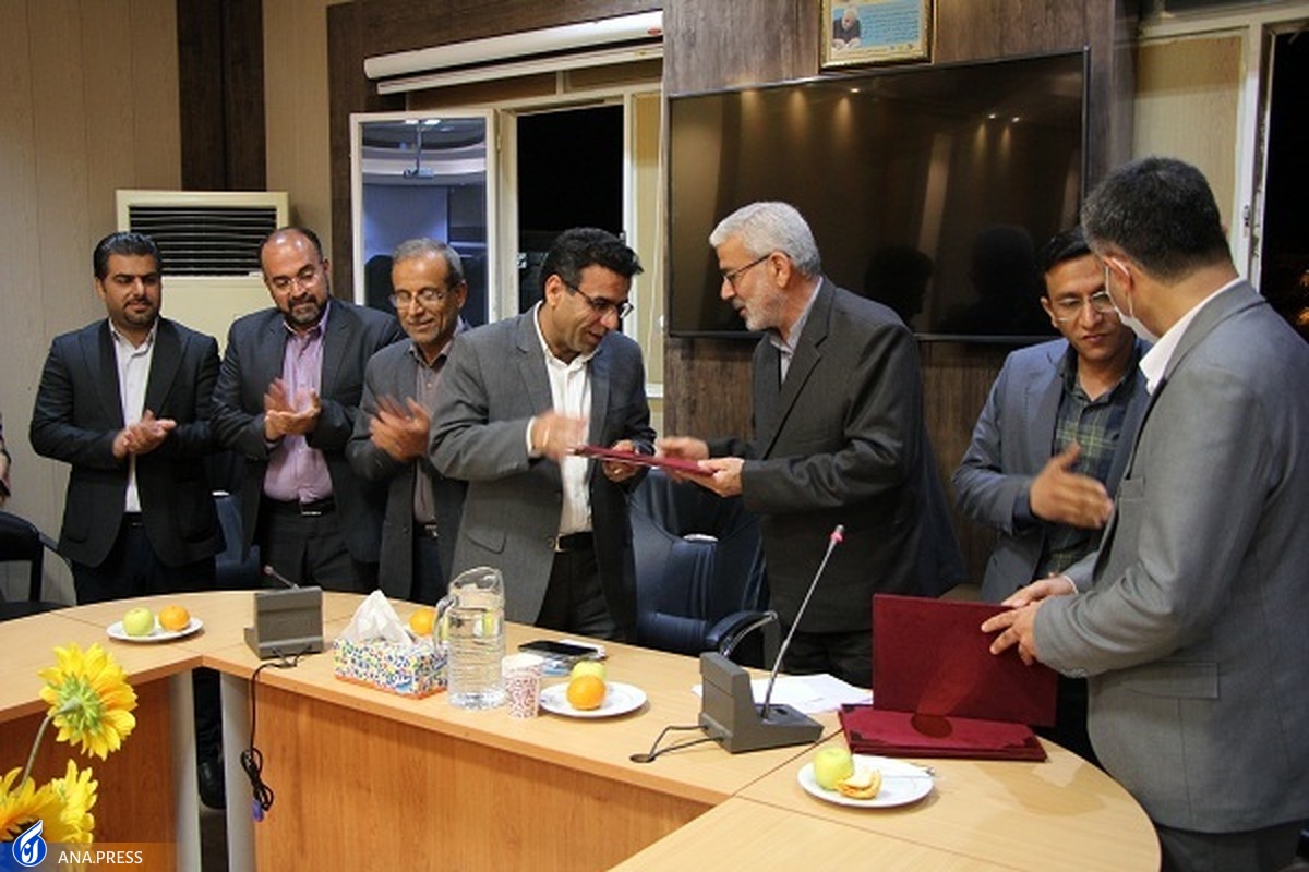 پژوهشگران برتر دانشگاه آزاد لامرد معرفی شدند