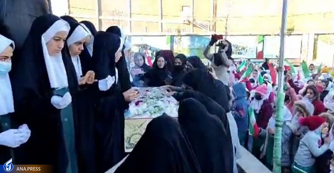 میزبانی مدارس سما استان کرمان ازشهدای گمنام