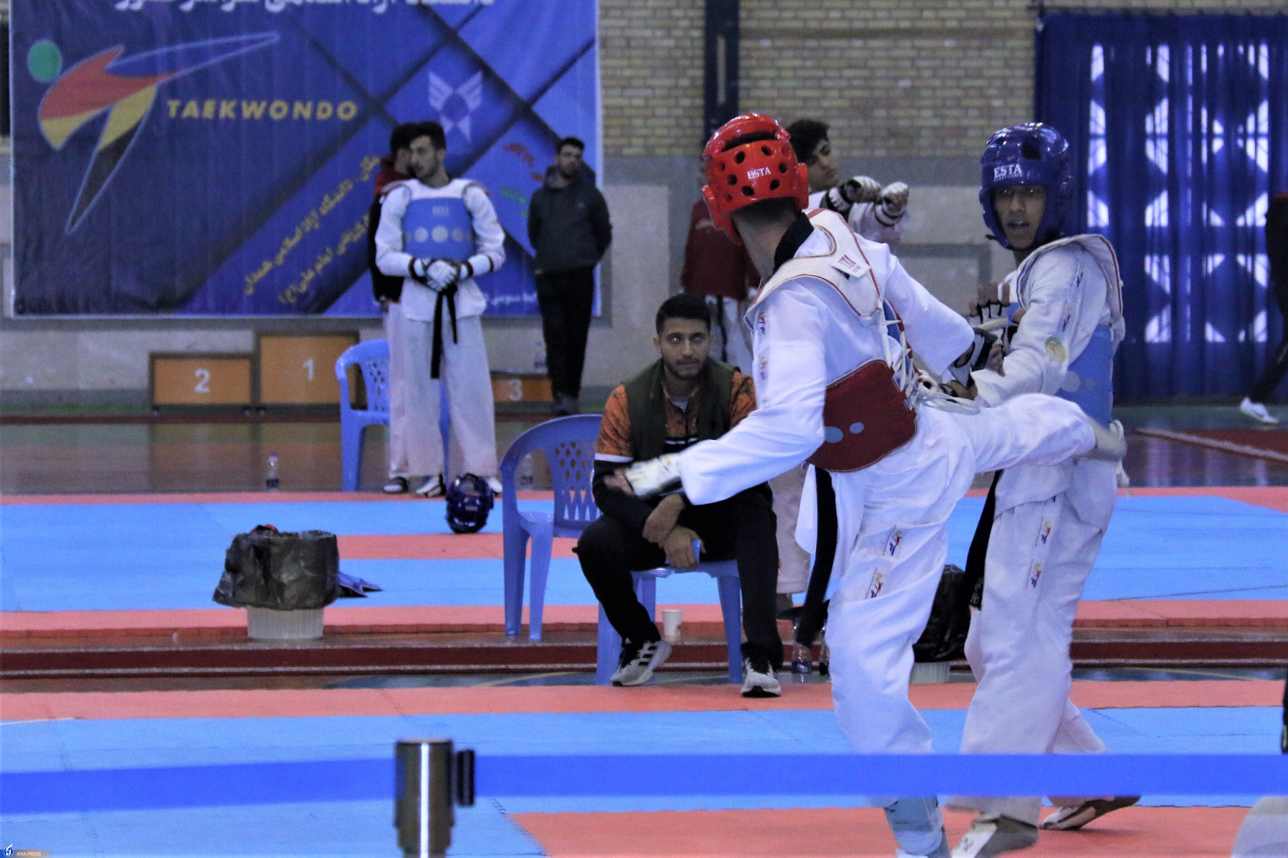 قهرمانی تکواندو پسران دانشجو هم به تهران رسید قهرمانی تکواندو پسران دانشجو هم به تهران رسید