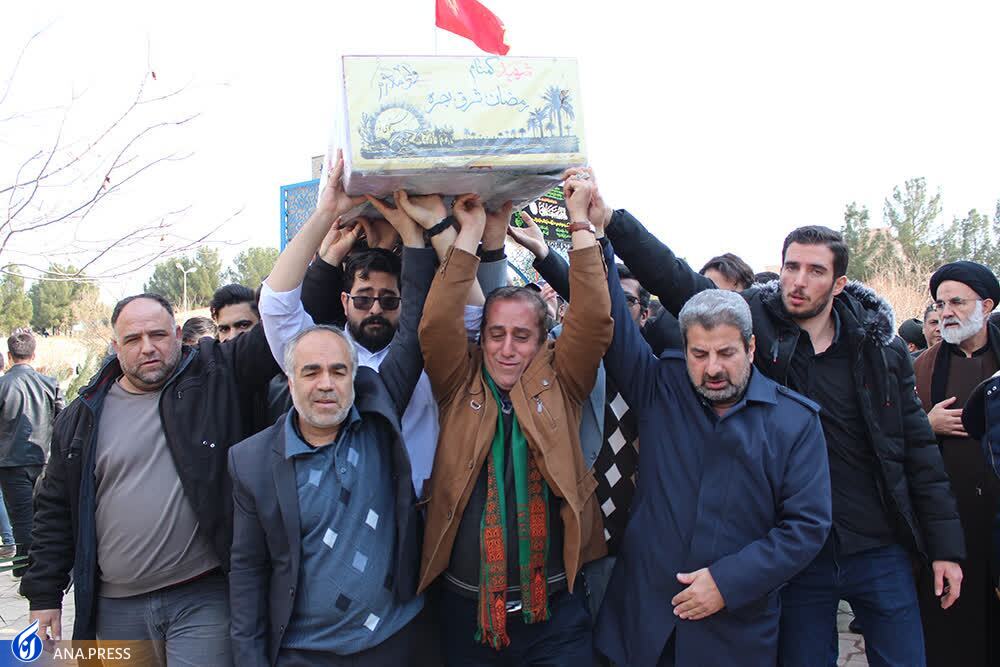 پیچش عطر لاله&zwnj;های فاطمی در دانشگاه