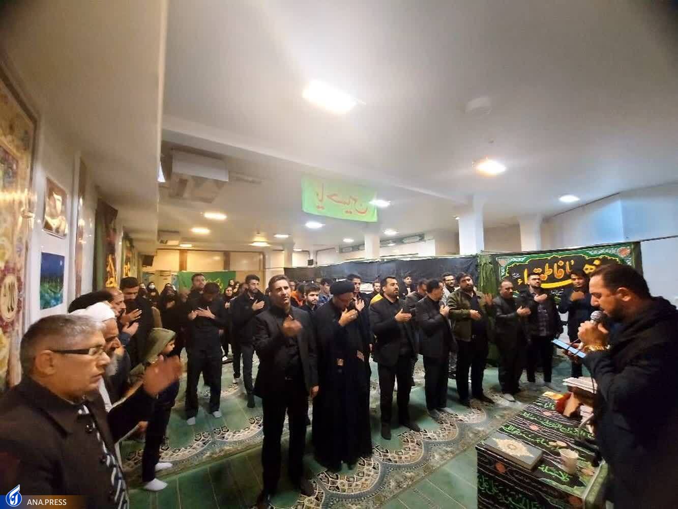 اشک و ماتم دانشگاهیان در سوگ بیبی دو عالم اشک و ماتم دانشگاهیان در سوگ بیبی دو عالم