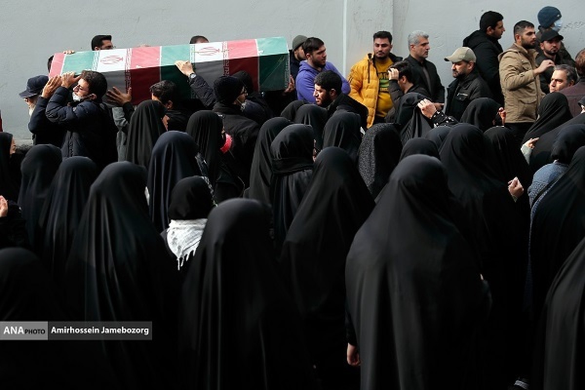 تشییع و تدفین شهدای گمنام در چهار منطقه تهران