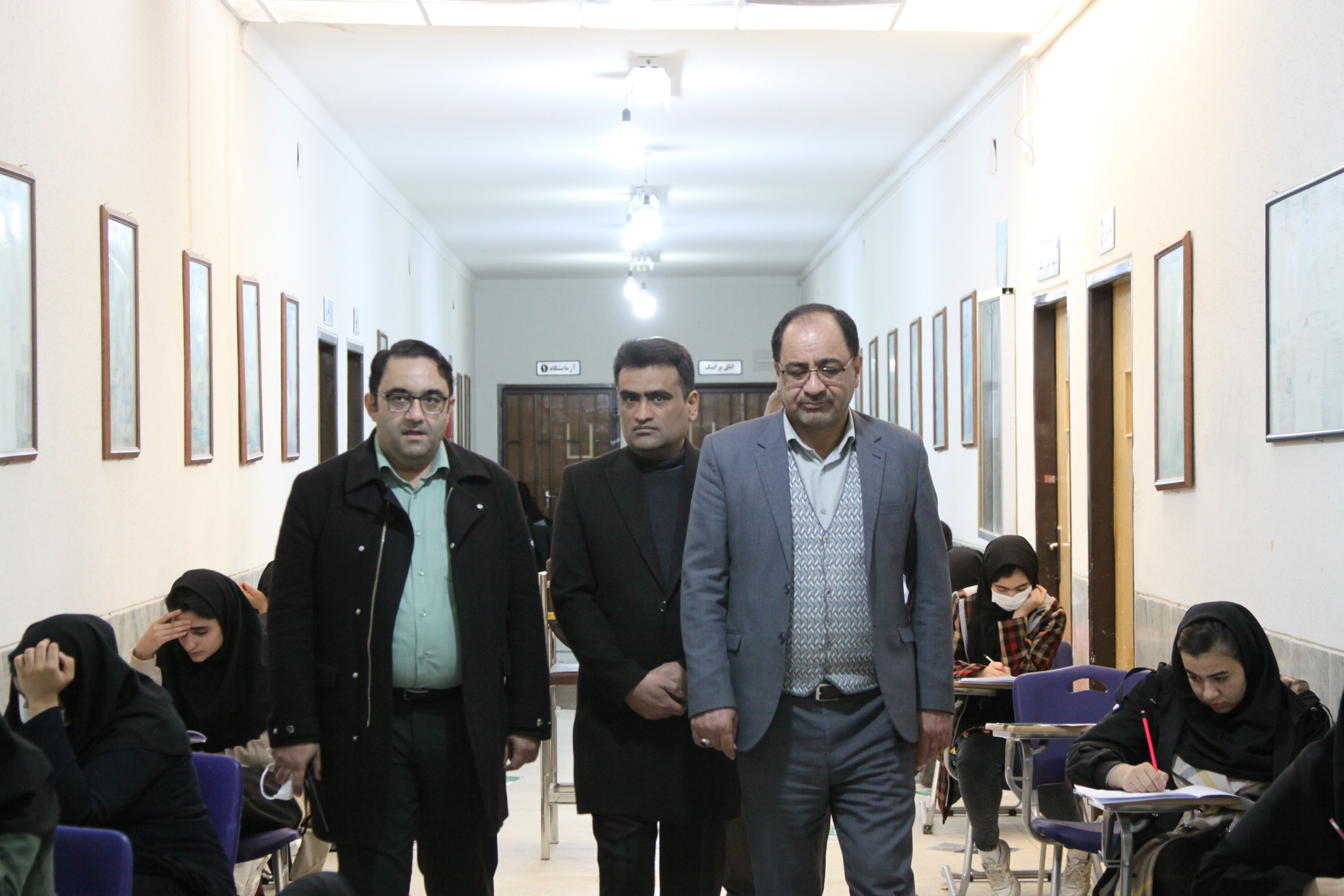 ماراتن نخستین مرحله آزمون سراسری ۱۴۰۲ در روزهای سرد زمستان ماراتن نخستین مرحله آزمون سراسری ۱۴۰۲ در روزهای سرد زمستان