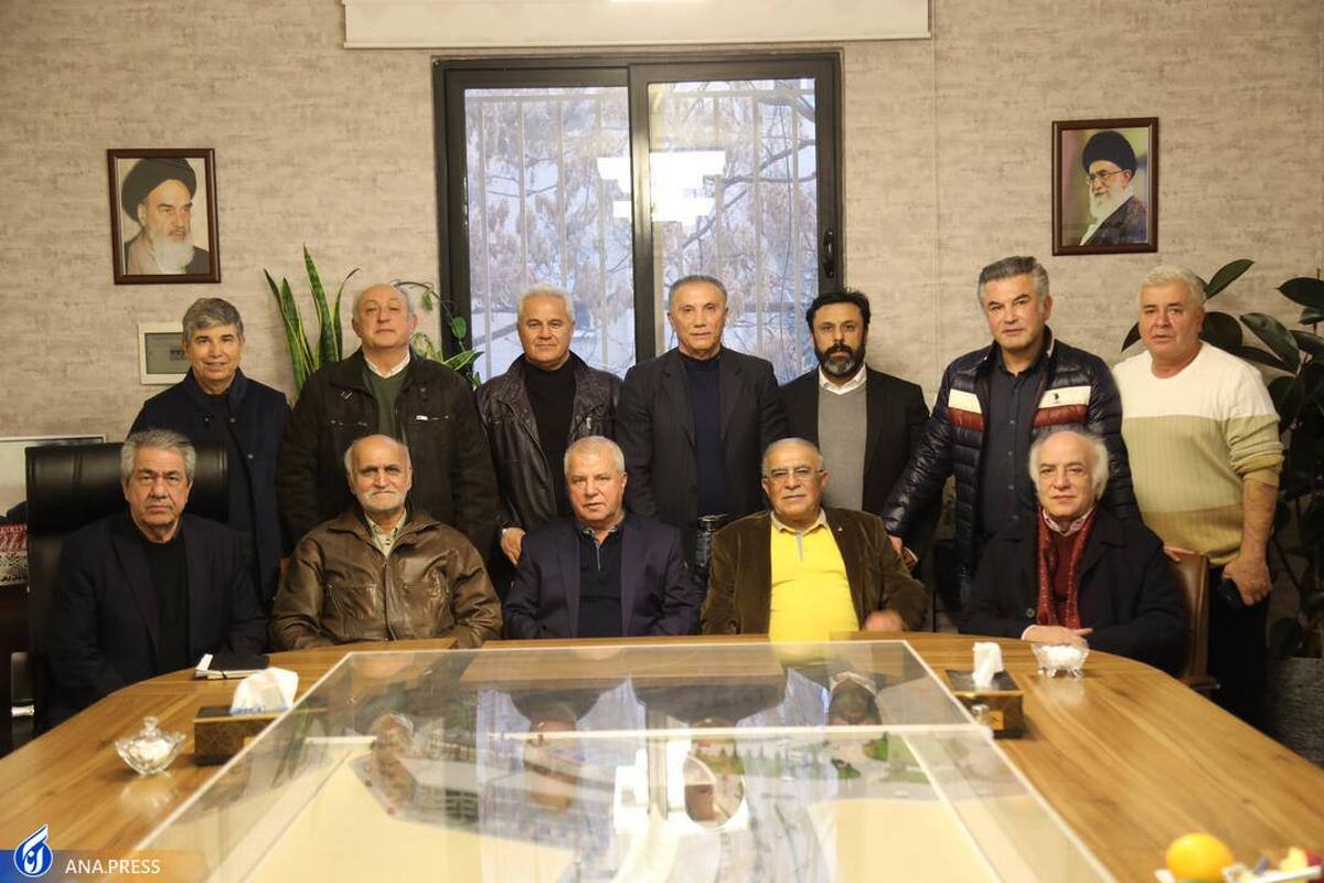 ورود پیشکسوتان استقلال و پرسپولیس به بورس برای خرید سهام سرخابیها