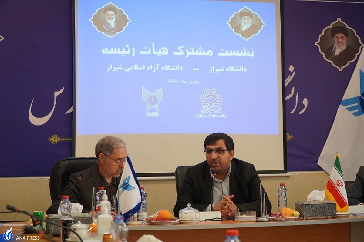 دانشگاه آزاد بار سنگینی از نظام آموزشی کشور را به دوش میکشد