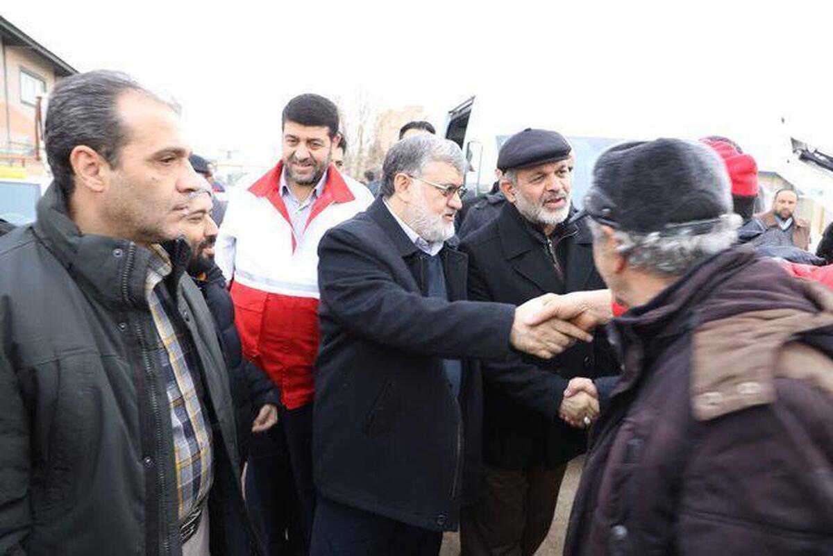 توضیحات وزیر کشور در مورد روند خدمات رسانی به زلزلهزدگان شهرستان خوی