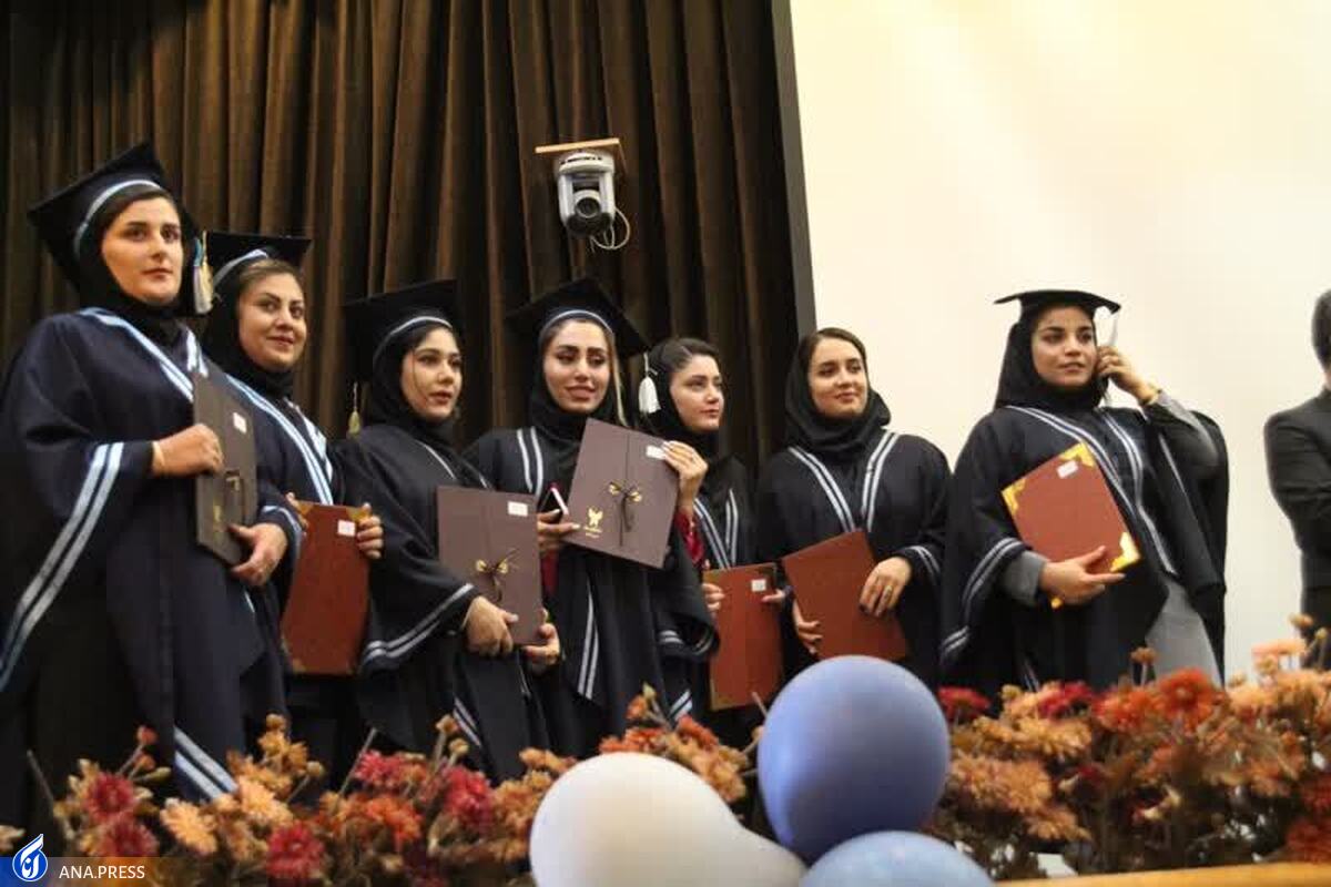دانشجویان مرودشتی دانشآموختگی خود را جشن گرفتند