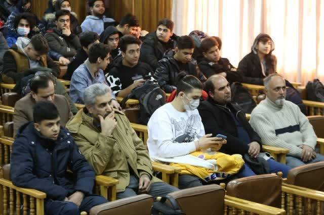 لزوم تبیین رشادت جوانان در پاسداری از ارزشهای انقلاب برای دانشآموزان لزوم تبیین رشادت جوانان در پاسداری از ارزشهای انقلاب برای دانشآموزان