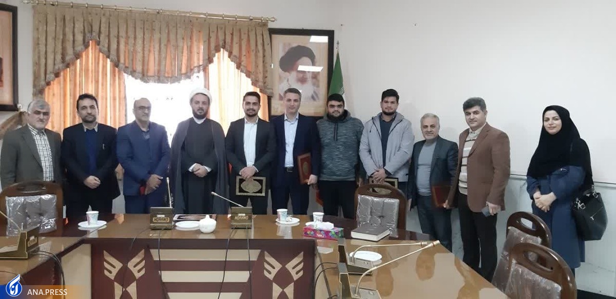 تجلیل از پژوهشگران برتر و ۳ بازنشسته دانشگاه آزاد بابل