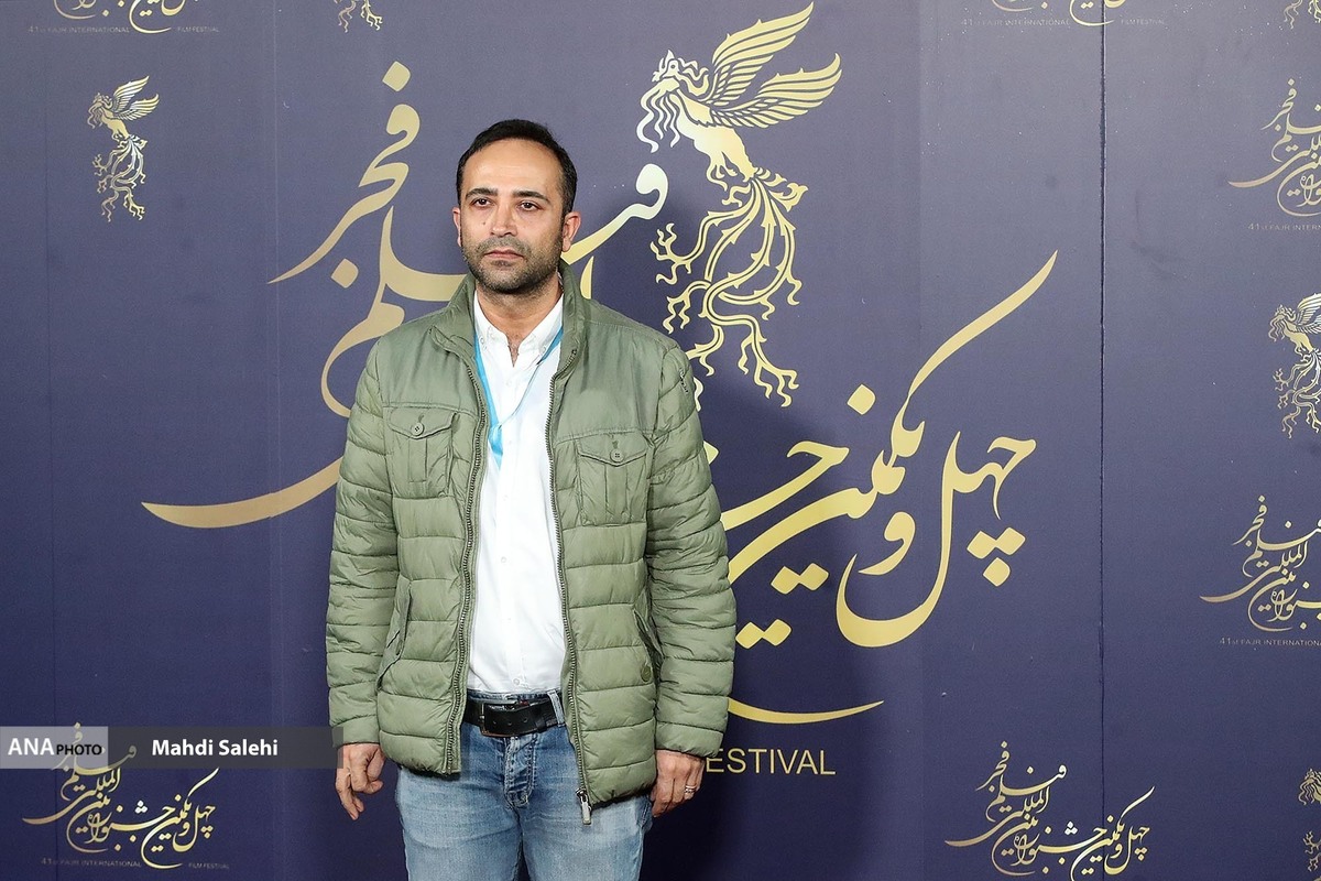 علی نصیریان؛ بازیگری که در ۸۶ سالگی همراه کارگردان فیلم اولی شد +فیلم