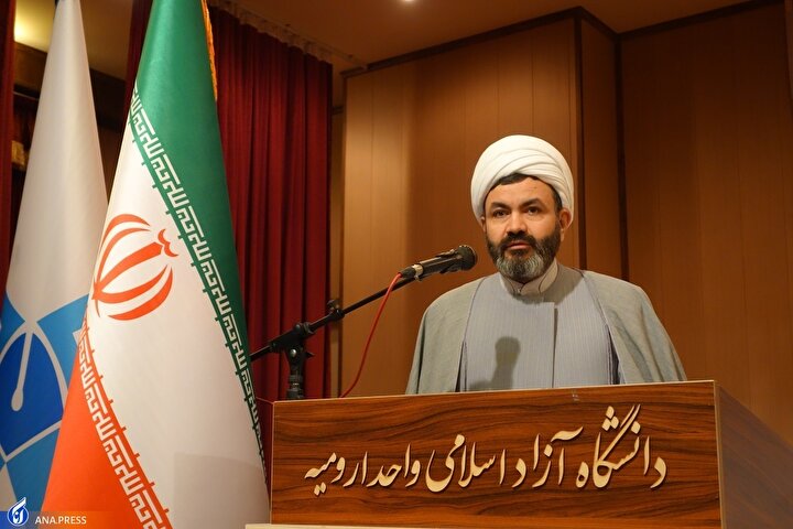 بخش از ضعف فرهنگ ناشی از کمتوجهی به پرورش و تربیت است بخش از ضعف فرهنگ ناشی از کمتوجهی به پرورش و تربیت است