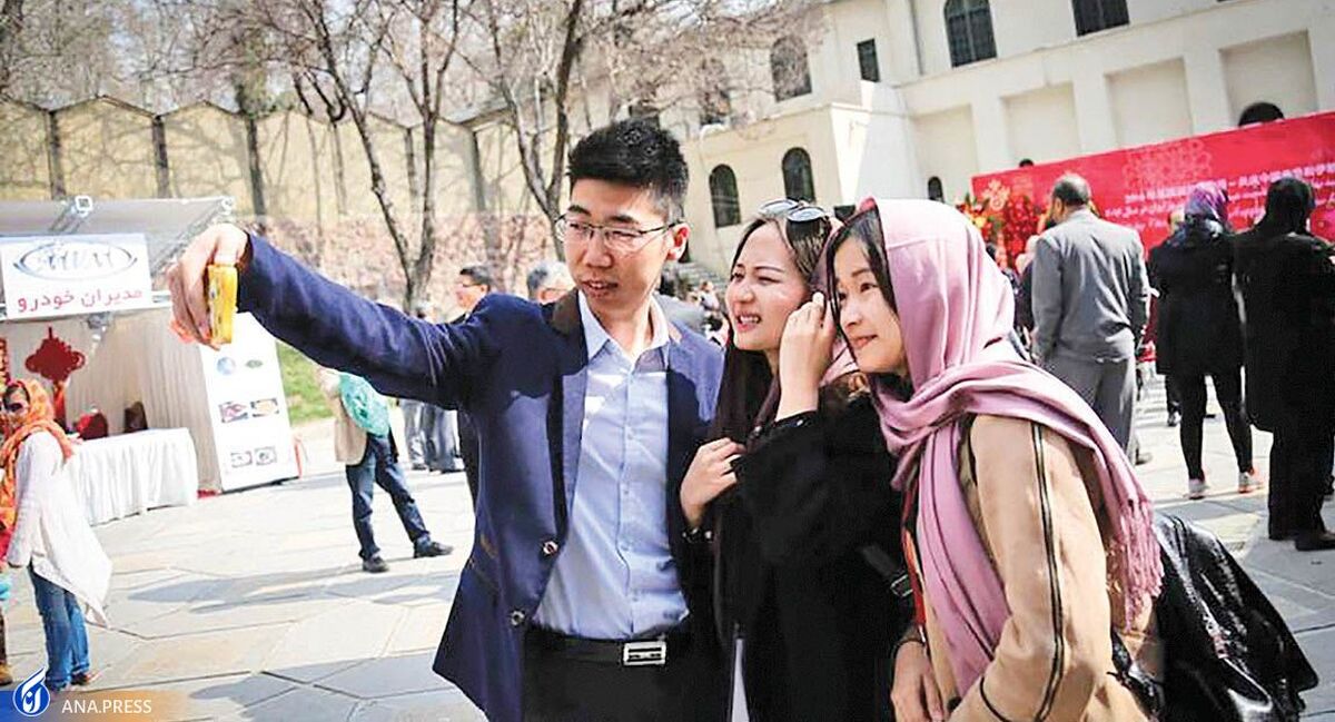 توریستهای چینی هنردوست تبادلات فرهنگی جهانی را تقویت میکنند