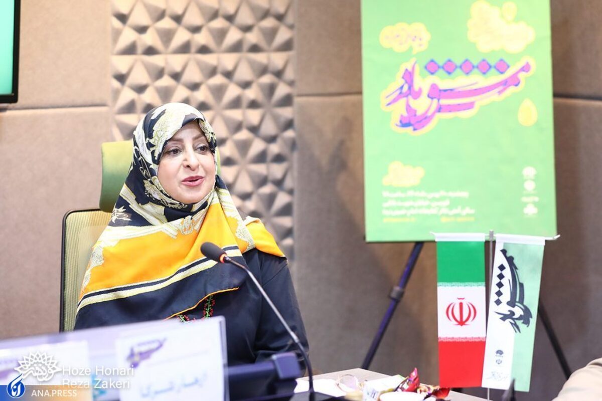 در جامعه ما هنرمندان خوشنویس حمایت نمیشوند
