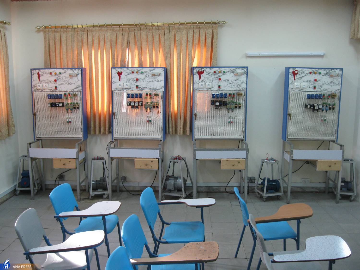 توسعه فعالیتهای دانشبنیان با انتقال فناوری رباتیک توسعه فعالیتهای دانشبنیان با انتقال فناوری رباتیک