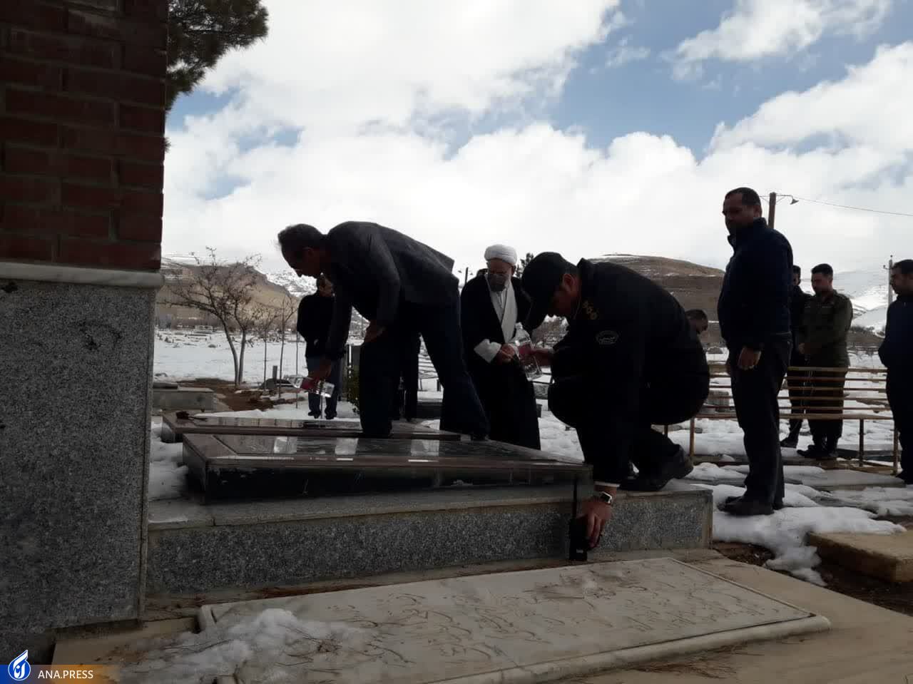 دانشگاهیان دانشگاه آزاد اسلامی در سراسر کشور
