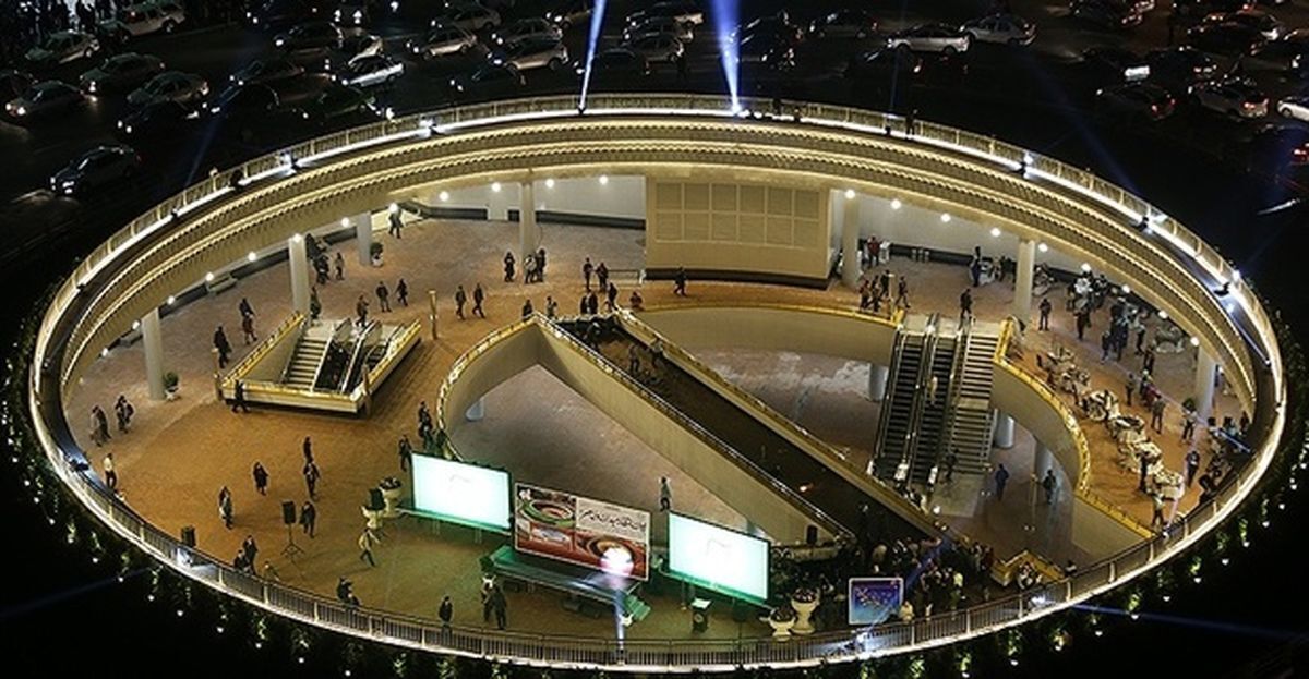 چهل و یکمین جشنواره بینالمللی تئاتر فجر در متروی تهران