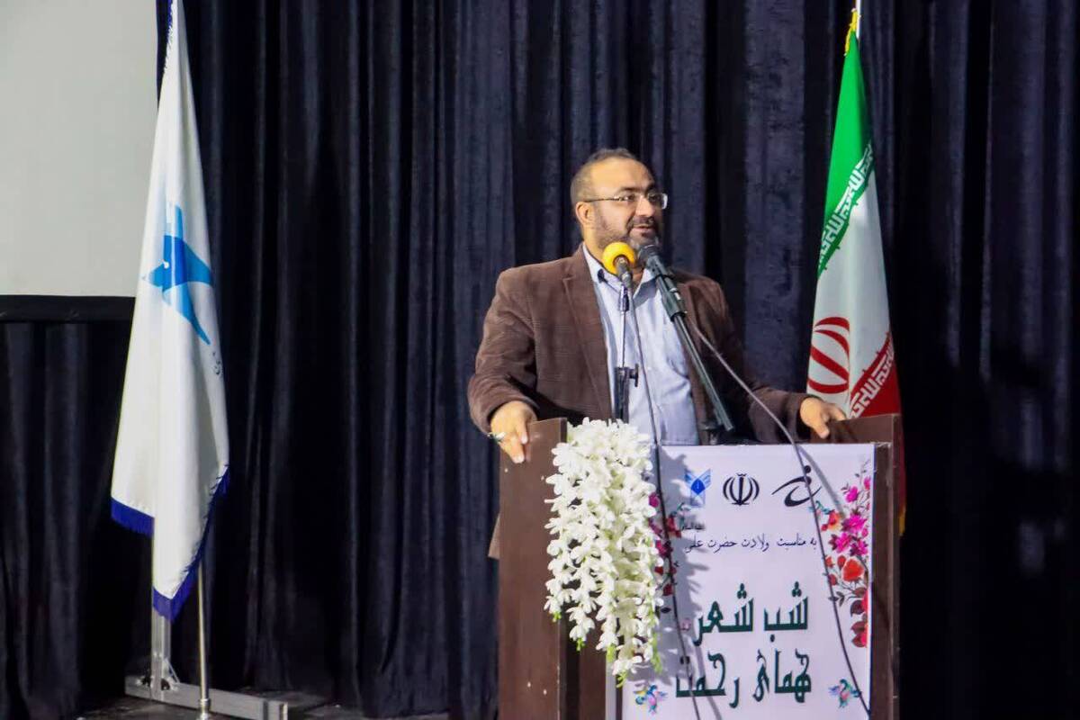 لزوم انتقال پیام ارزشهای دینی در قالب شعر و هنر