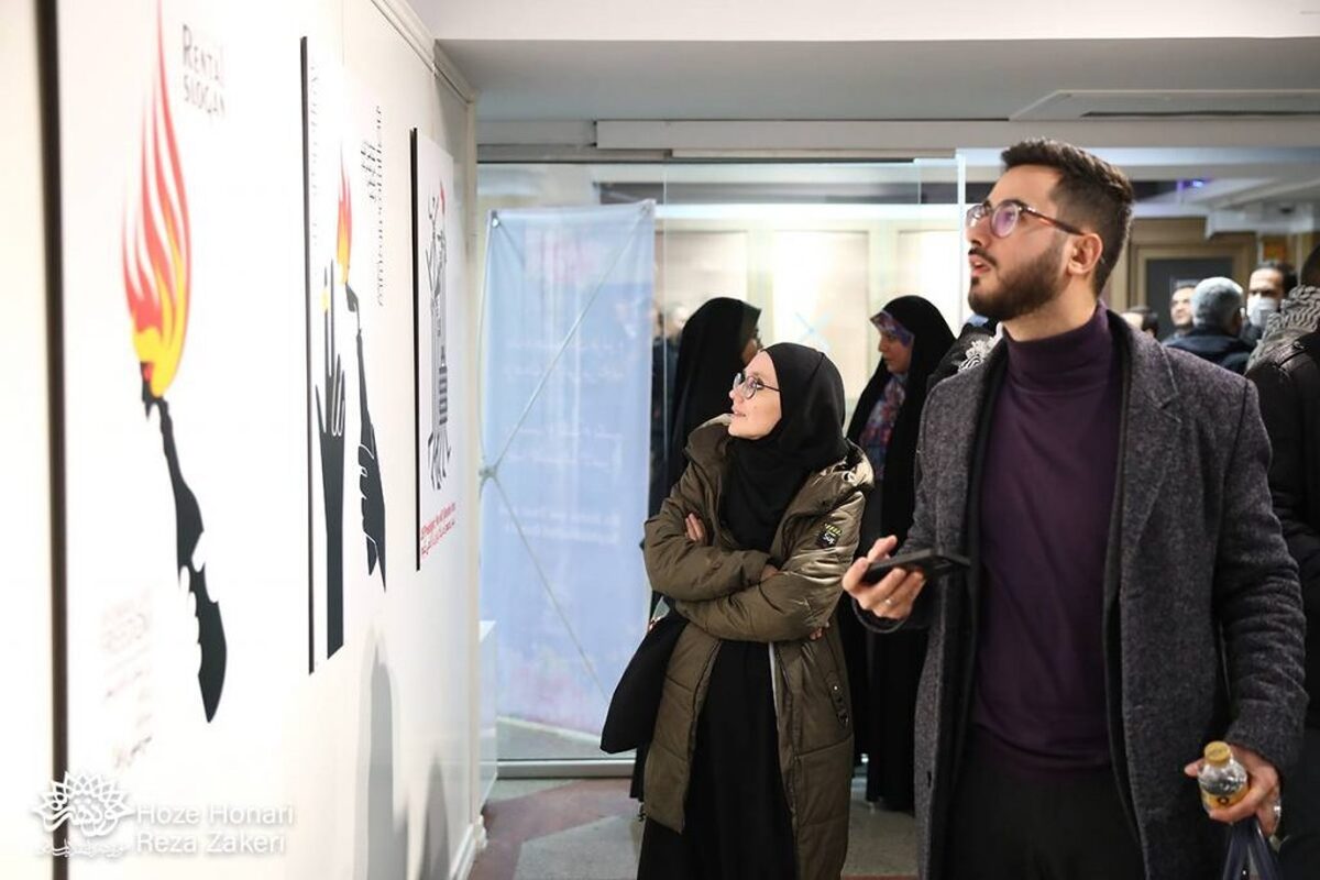 بازدید خبرنگاران رسانههای خارجی از حوزه هنری انقلاب اسلامی