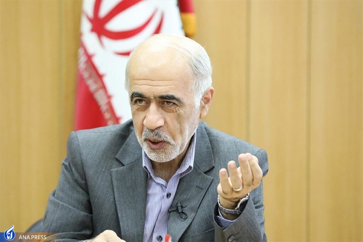 پیروزی انقلاب باعث شد تا علم ایران هم تراز شاخصهای جهانی حرکت کند
