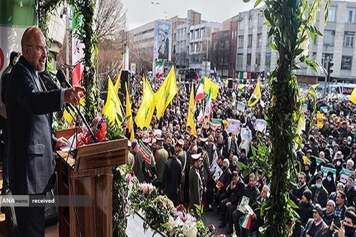 امام خمینی (ره) «ما میتوانیم» را با مجاهدت و شجاعت امت حزبالله تحقق داد