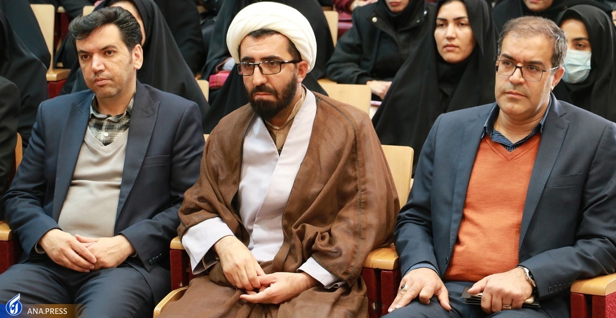 پایان نخستین دوره توانمندسازی نسیم تبیین با تجلیل از ۱۷ دانشجو