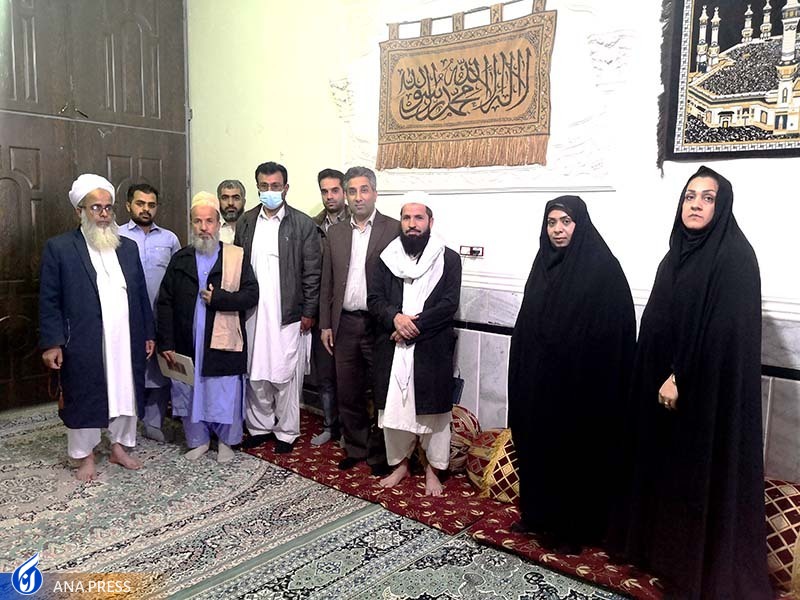 دیدار دانشگاهیان با خانواده شهید مولوی عبدالواحد ریگی دیدار دانشگاهیان با خانواده شهید مولوی عبدالواحد ریگی