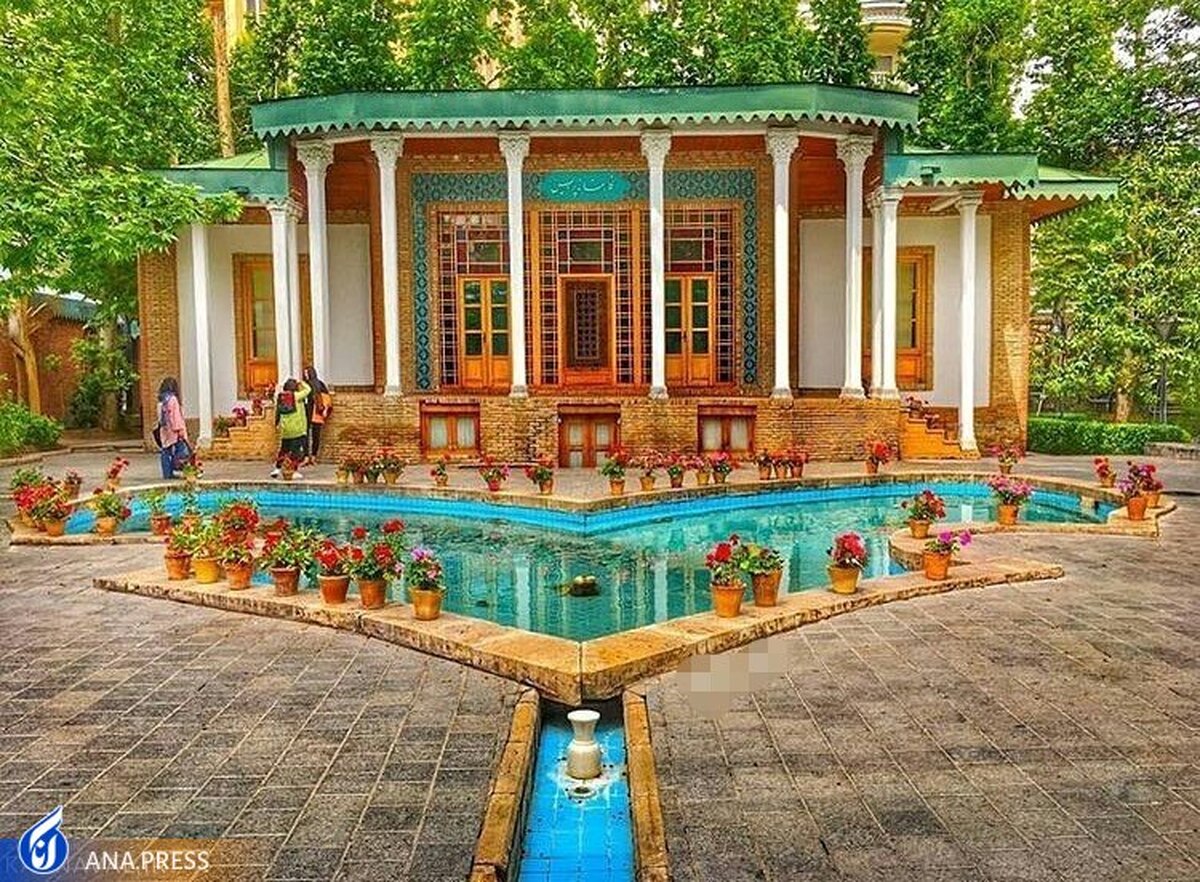 نمایشگاه آثار استاد کمالالملک به راه افتاد