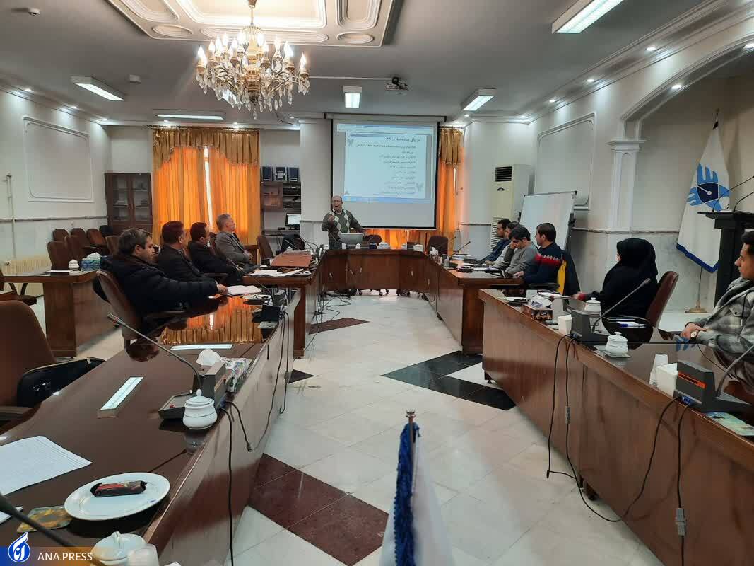 برپایی نخستین دوره آموزشی مدیران و کارشناسان واحد&zwnj;های تولیدی و صنایع شهرستان شبستر