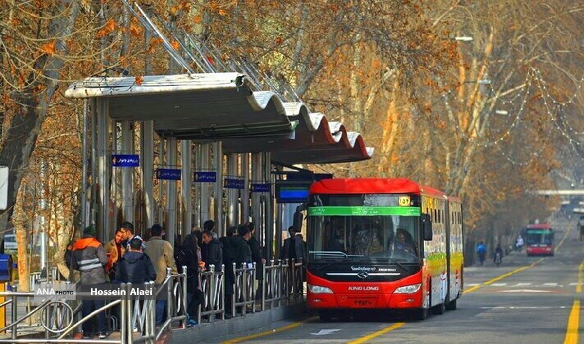 نقش و نگار دانشجویان هنر ایستگاههای اتوبوس پایتخت را نو نوار میکند