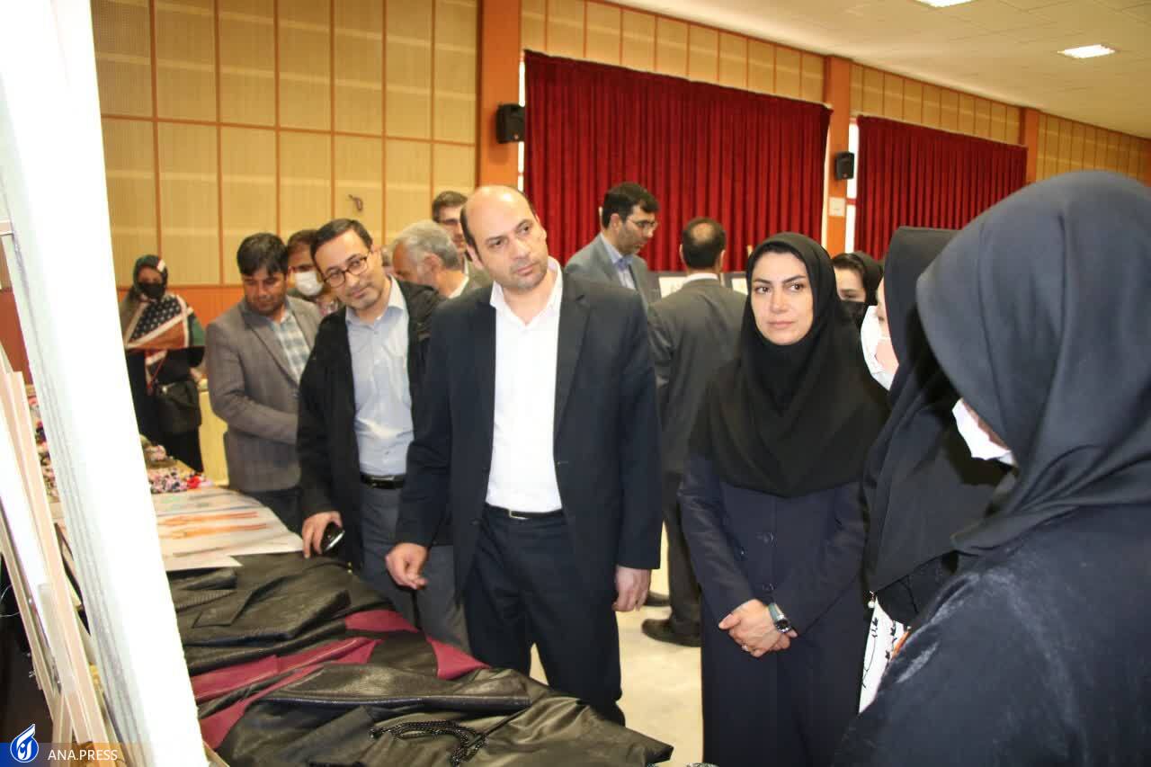 از استقرار ۱۰ طرح فناورانه حوزه چرم و کفش در مرکز رشد تا حمایت از صاحبان ایده در بخش خصوصی از استقرار ۱۰ طرح فناورانه حوزه چرم و کفش در مرکز رشد تا حمایت از صاحبان ایده در بخش خصوصی