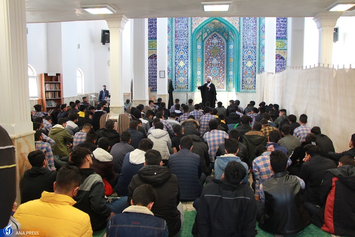 زمینهسازی برای ولایت امام زمان(عج) شاهکلید بیانیه گام دوم است