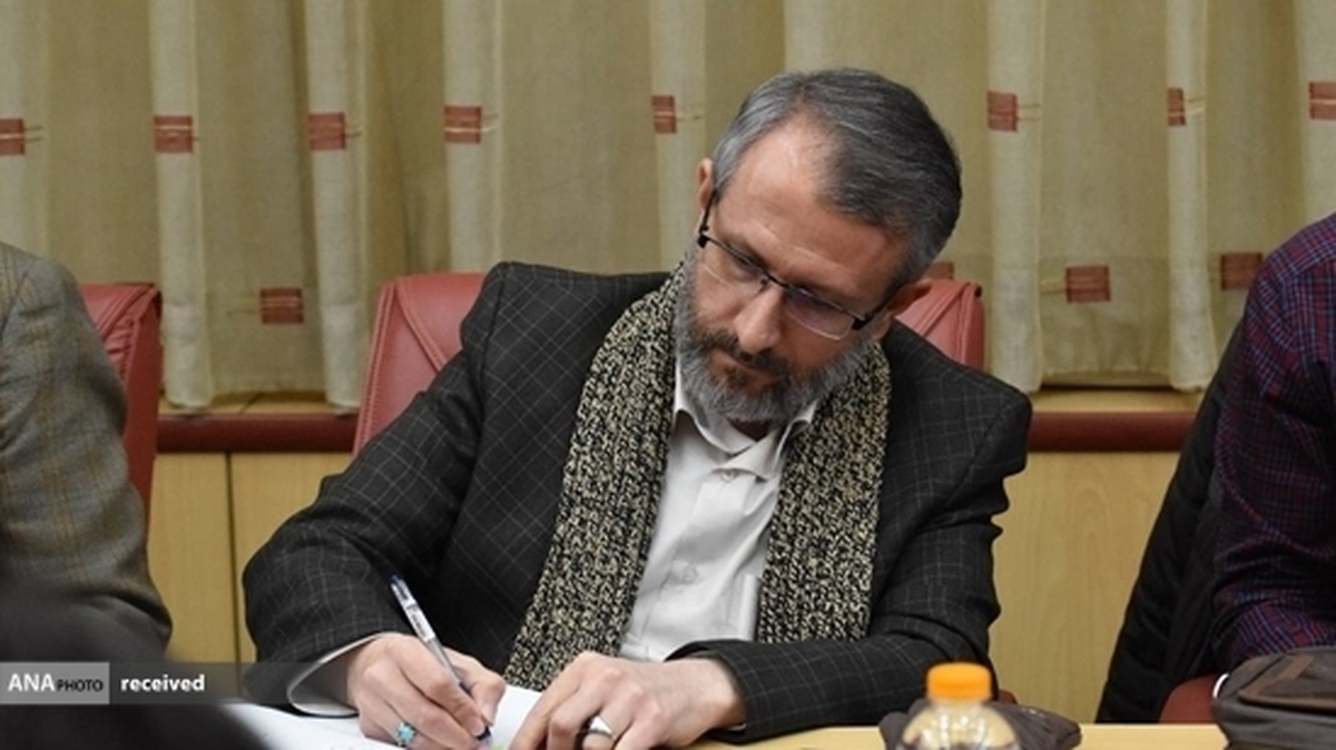 لزوم آشنا کردن مستعدان بنیاد ملی نخبگان با نیازهای صنعت و مسائل جامعه