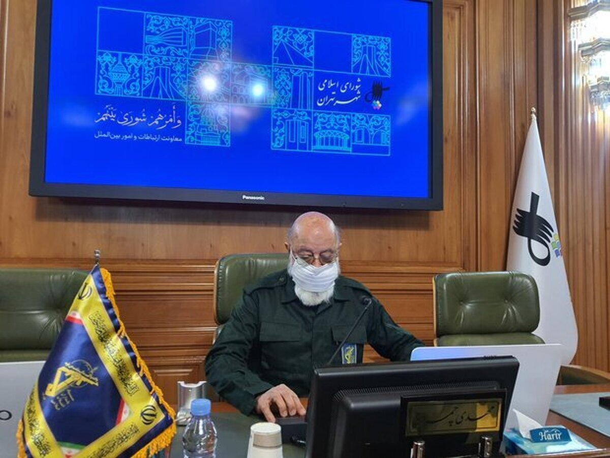 حضور با لباس سپاه در صحن شورای شهر تهران