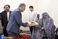 امیدواری مسئولان به خدمت با روحیه اخلاص و شکیبایی خانواده شهدا