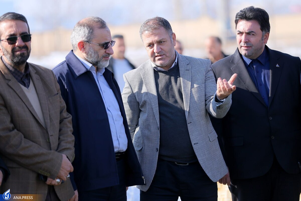 رجائیان: افشاریان از باشگاههایی که وضع مالی بهتری دارند عذرخواهی میکند و حرص ما را در میآورد!