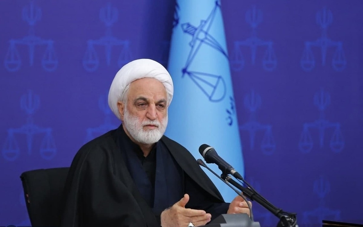 نظارت و رفع کاستیها و نواقص را از مجموعه خودمان آغاز کنیم