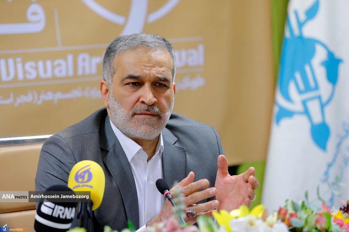 سیاست جشنواره تجسمی فجر حمایت از هنرمندان سراسر کشور است