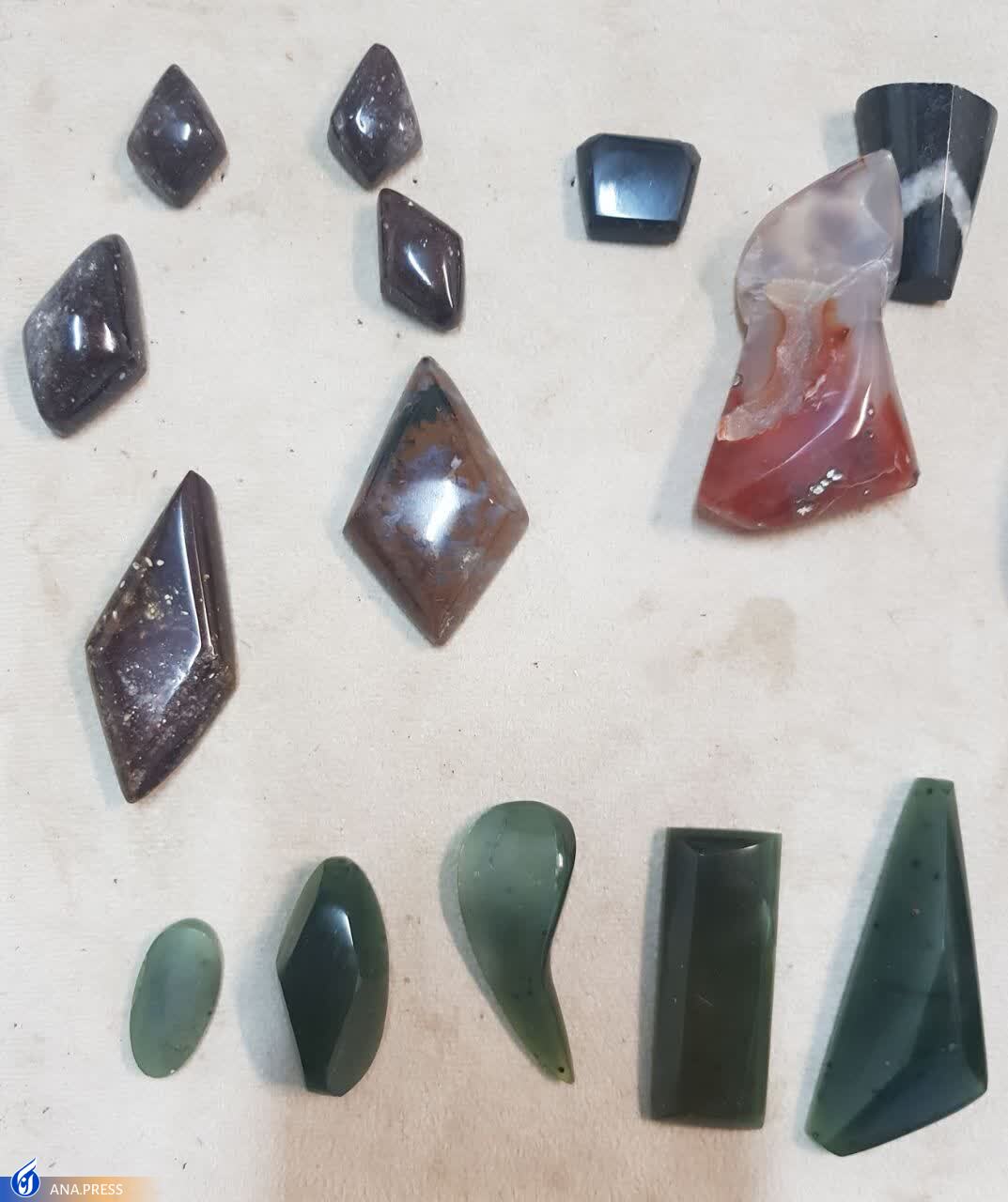 شناخت، تراش و برش سنگهای نیمه قیمتی شناخت، تراش و برش سنگهای نیمه قیمتی