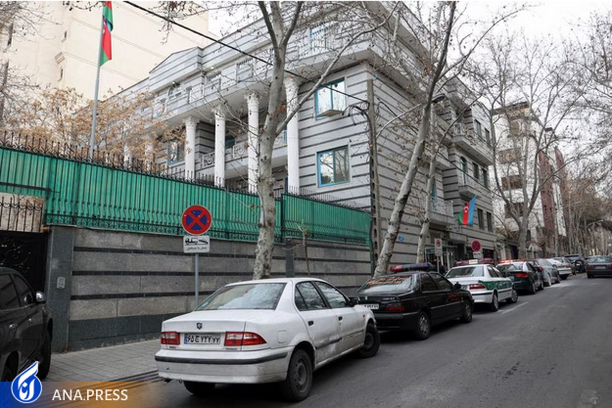 کارکنان سفارت جمهوری آذربایجان از ایران خارج میشوند