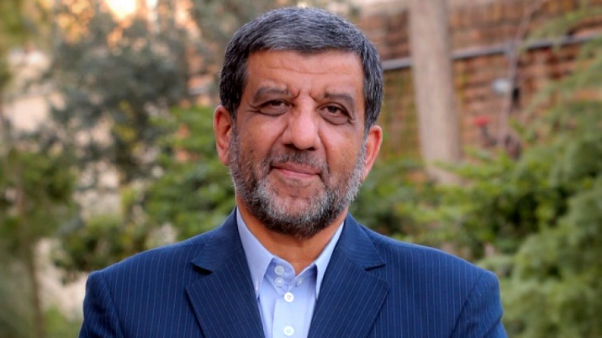 من خودم جزو قشر خاکستری هستم و به آن افتخار میکنم