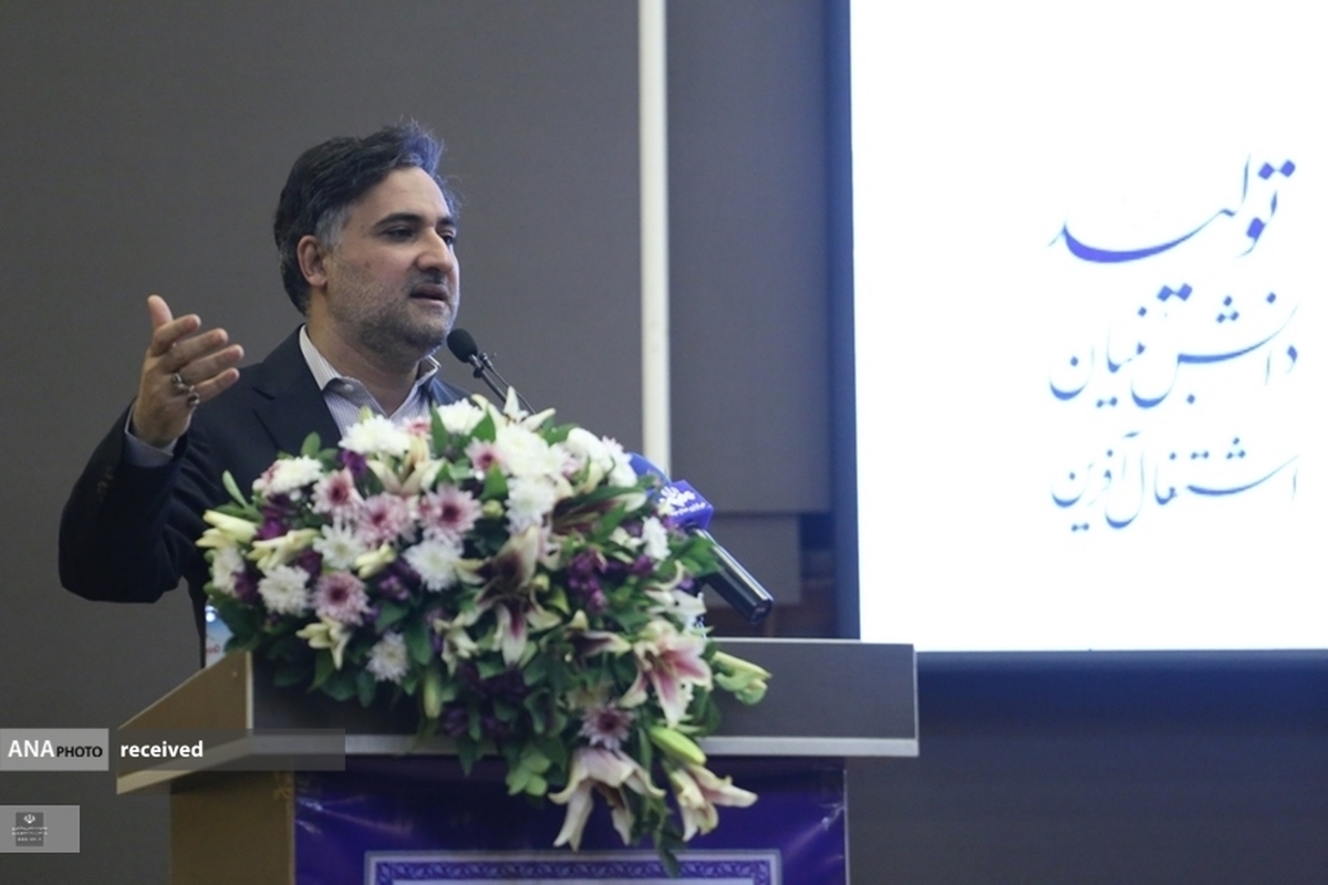 رونق شرکتهای دانشبنیان و نوآور زمینهساز پویایی جمعیت خلاق و نخبه است