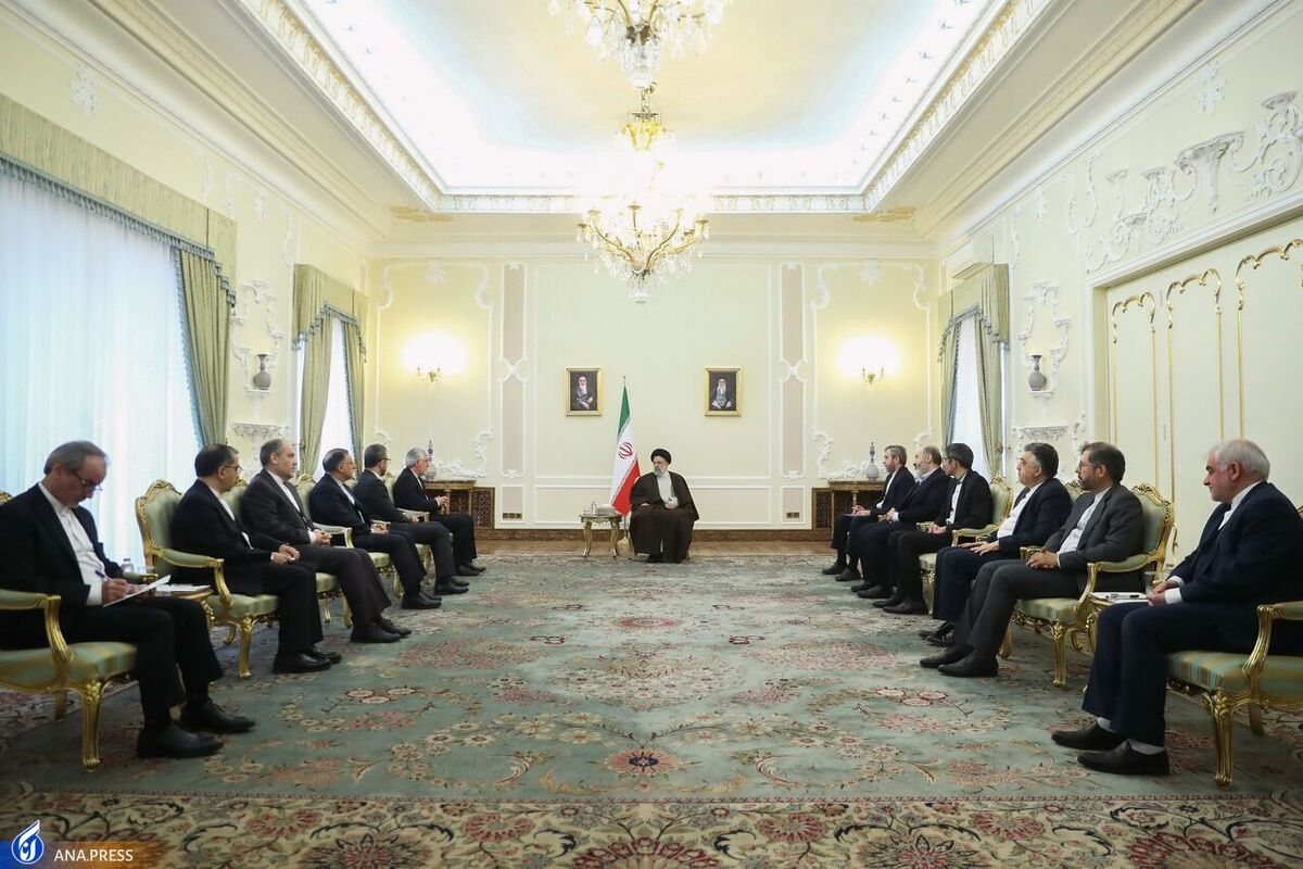 رئیسجمهور: تقویت قدرت اقتصادی کشور را در اولویت فعالیتهای خود قرار دهید