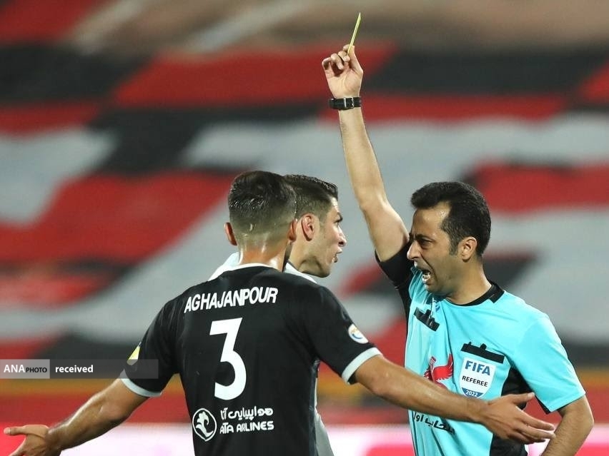 بماند///از پنالتی جنجالی به ضرر تراکتور تا نخستین شکست پرسپولیس